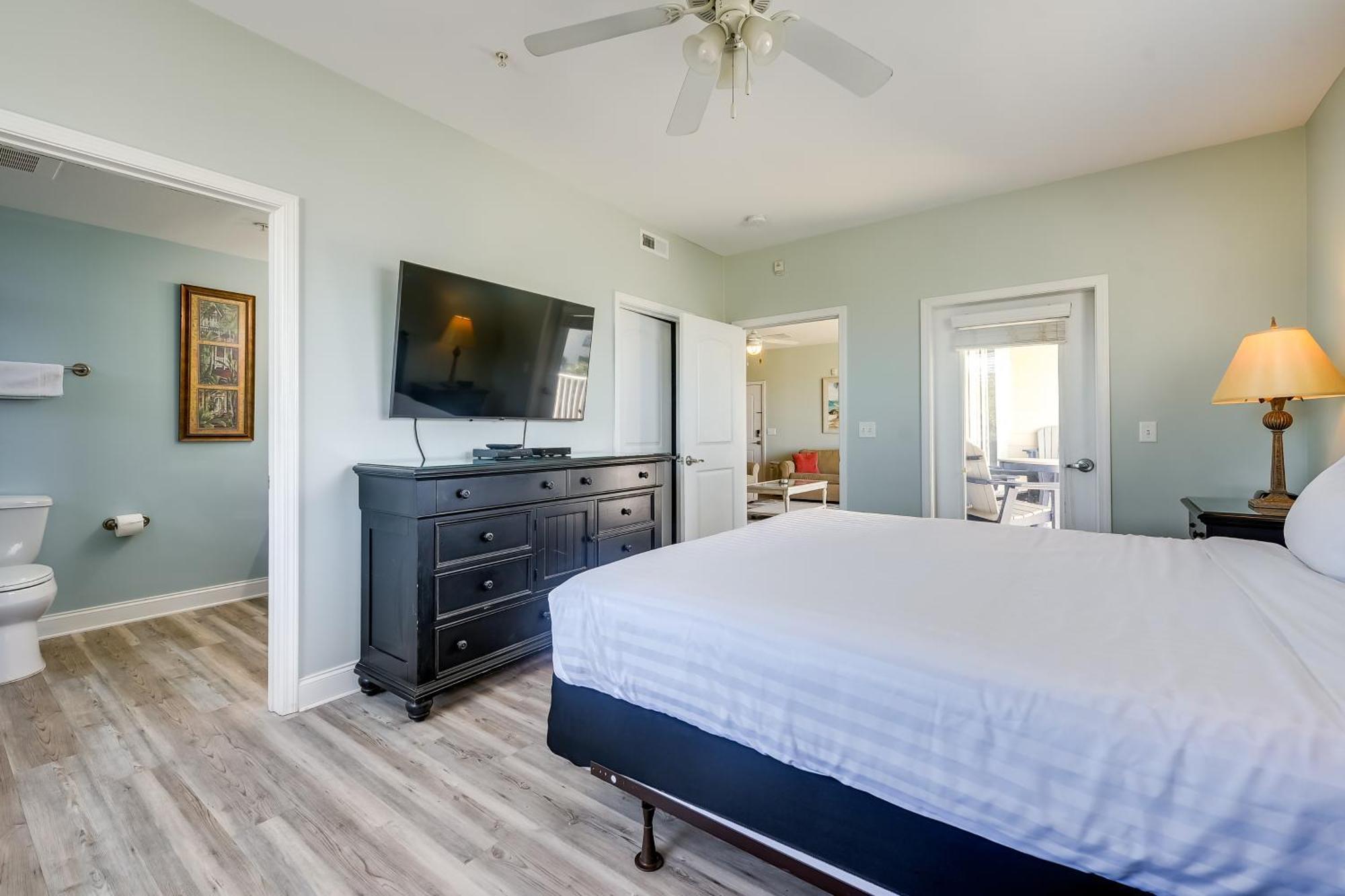Roomy North Myrtle Beach Condo, Walk To Beach Εξωτερικό φωτογραφία