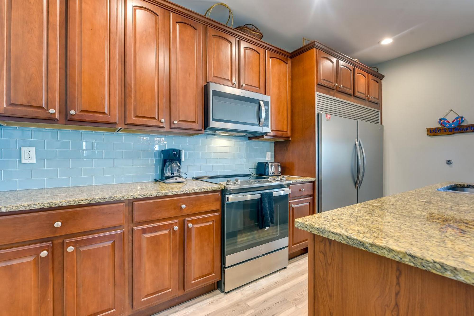 Roomy North Myrtle Beach Condo, Walk To Beach Εξωτερικό φωτογραφία